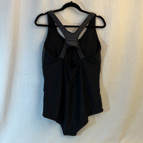 Aqua Eve women’s one pice berthing suit size 20W - Picture 3 of 10